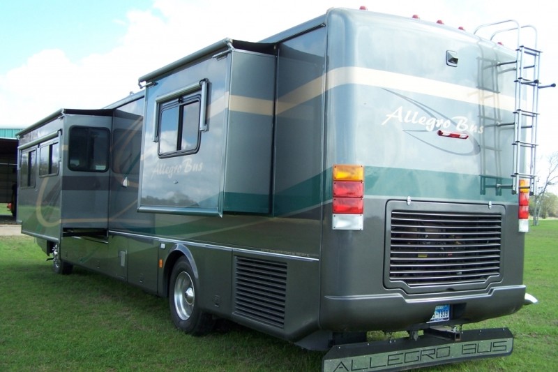 2003 Tiffin Allegro Bus - 002