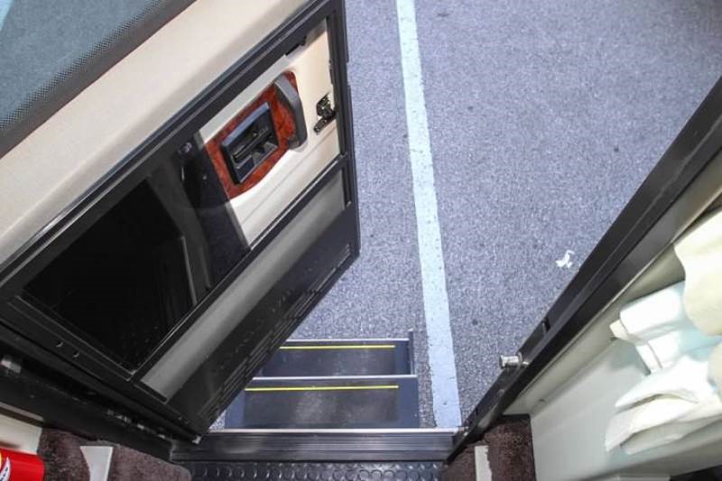 2003 Country Coach Lexa - 014