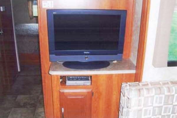 2008 Coachmen Mirada - 021