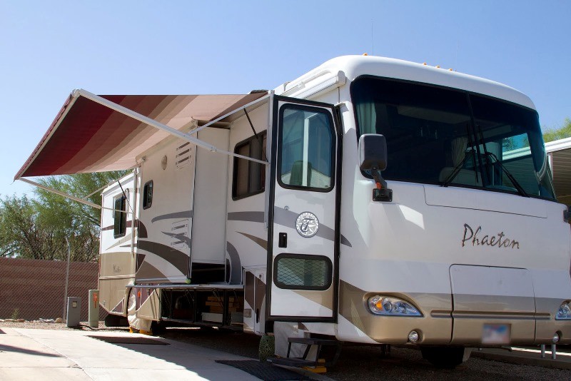 2004 Tiffin Phaeton - 003