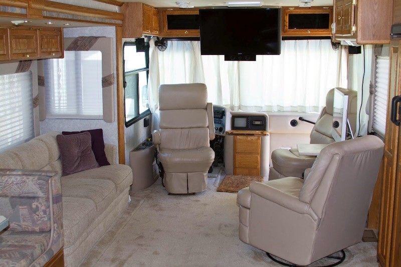 2004 Tiffin Phaeton - 005