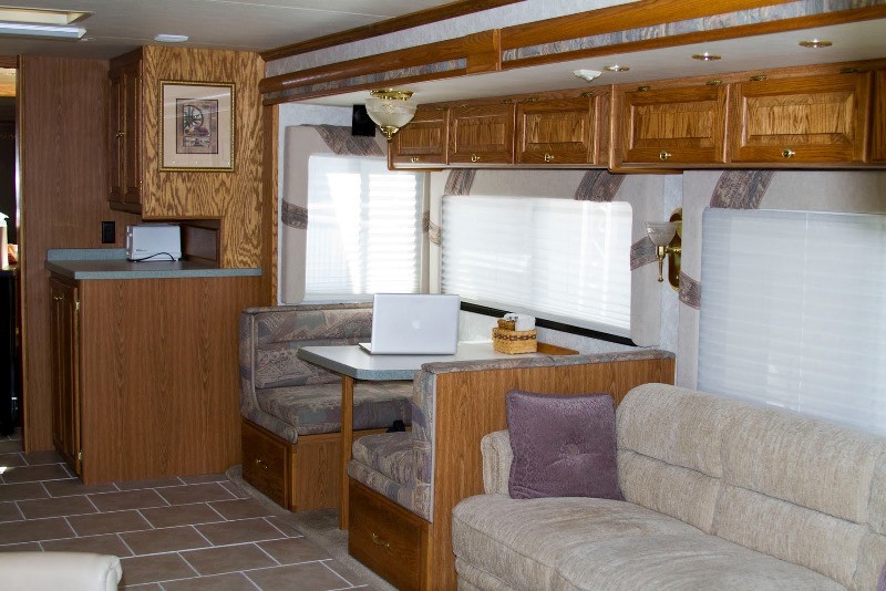 2004 Tiffin Phaeton - 007