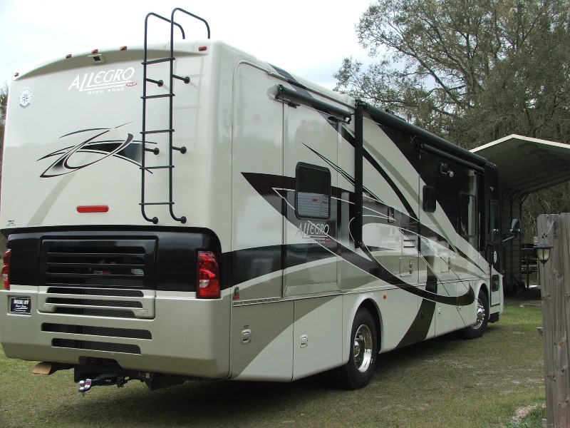 2009 Tiffin Allegro Red 36QSA - 006