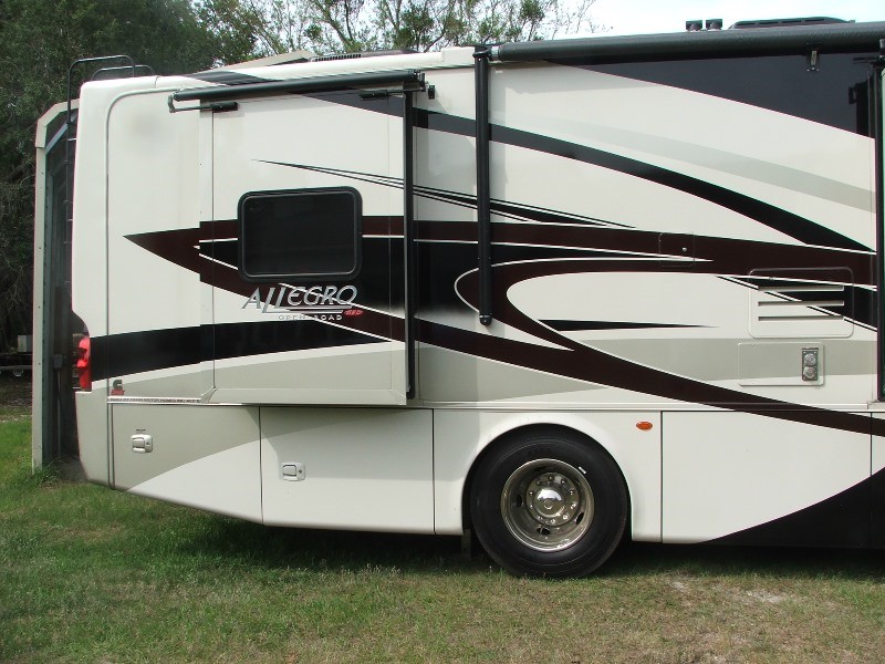 2009 Tiffin Allegro Red 36QSA - 007