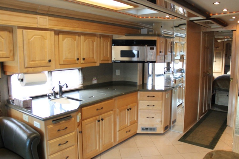 2004 American Coach American Eagle 40J - 019