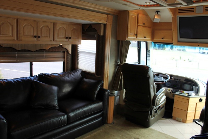 2004 American Coach American Eagle 40J - 021