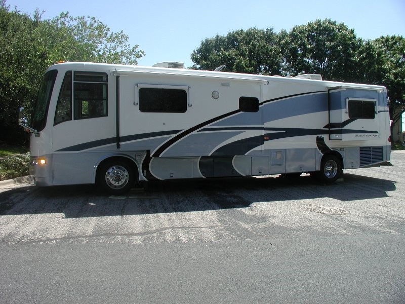 2001 Newmar Mountain Aire - 001