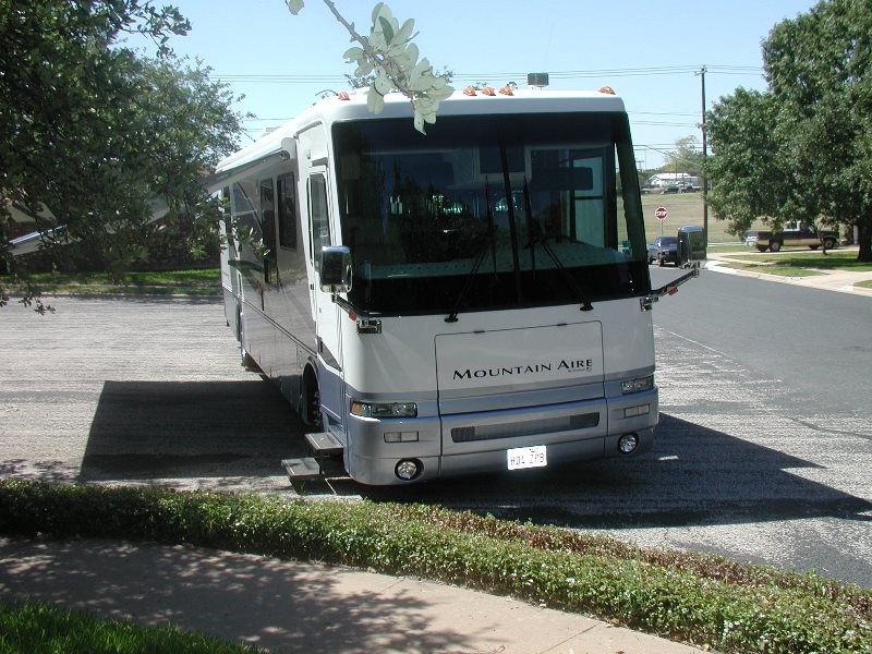 2001 Newmar Mountain Aire - 004