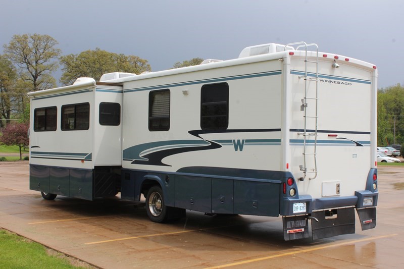 2003 Winnebago Brave - 006
