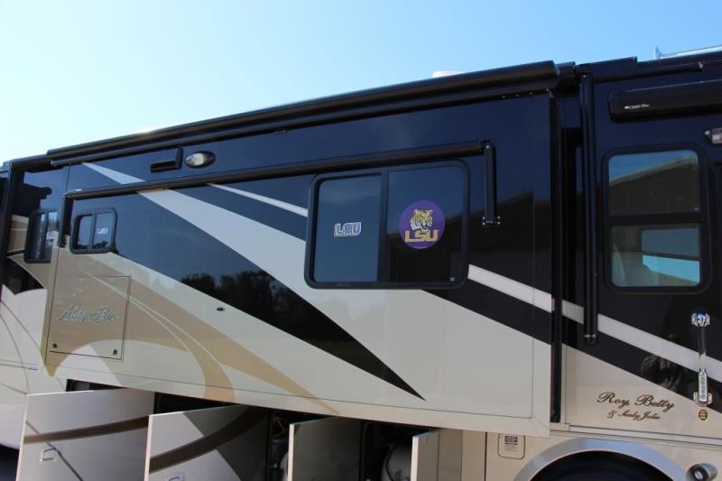 2009 Tiffin Allegro Bus 43QGP - 004