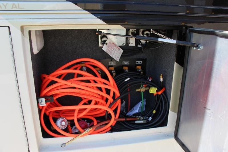 2009 Tiffin Allegro Bus 43QGP - 050