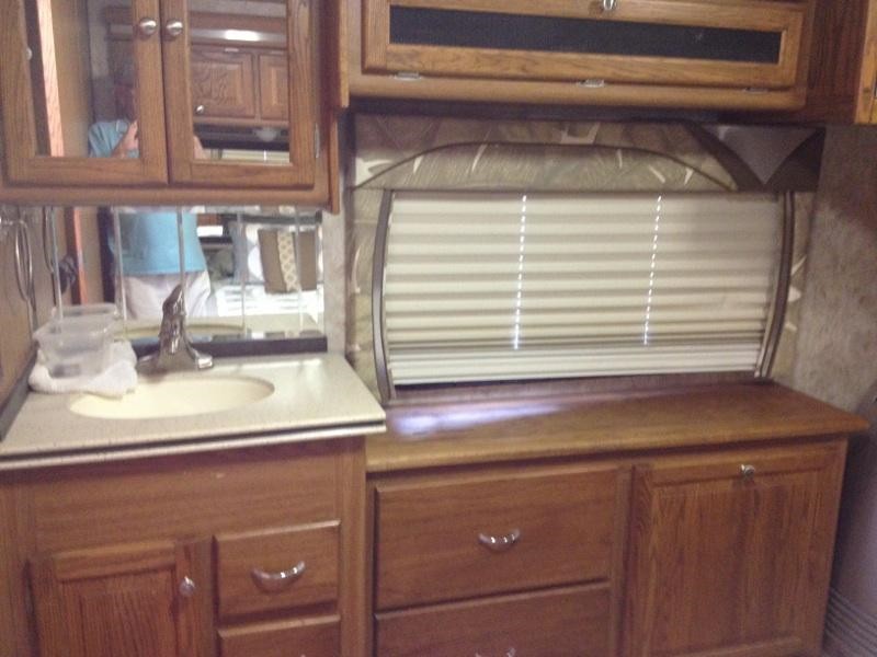 2006 Tiffin Allegro Bay - 007