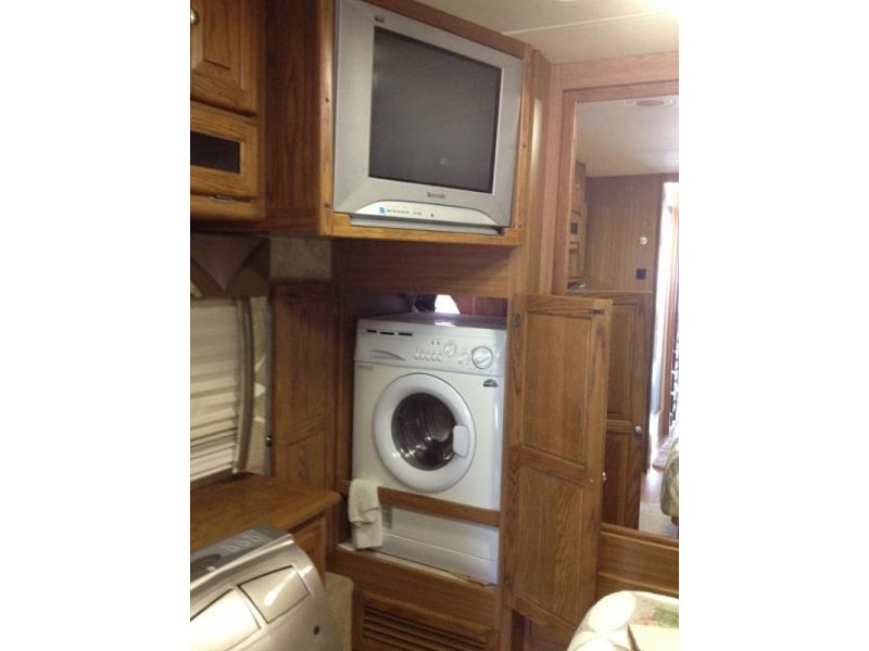 2006 Tiffin Allegro Bay - 009