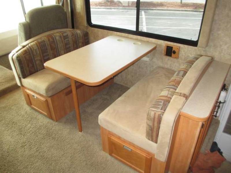 2007 Winnebago Sightseer 29R - 006