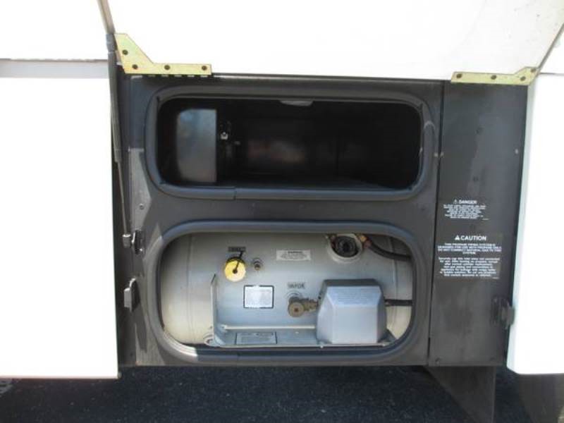 2007 Winnebago Sightseer 29R - 015