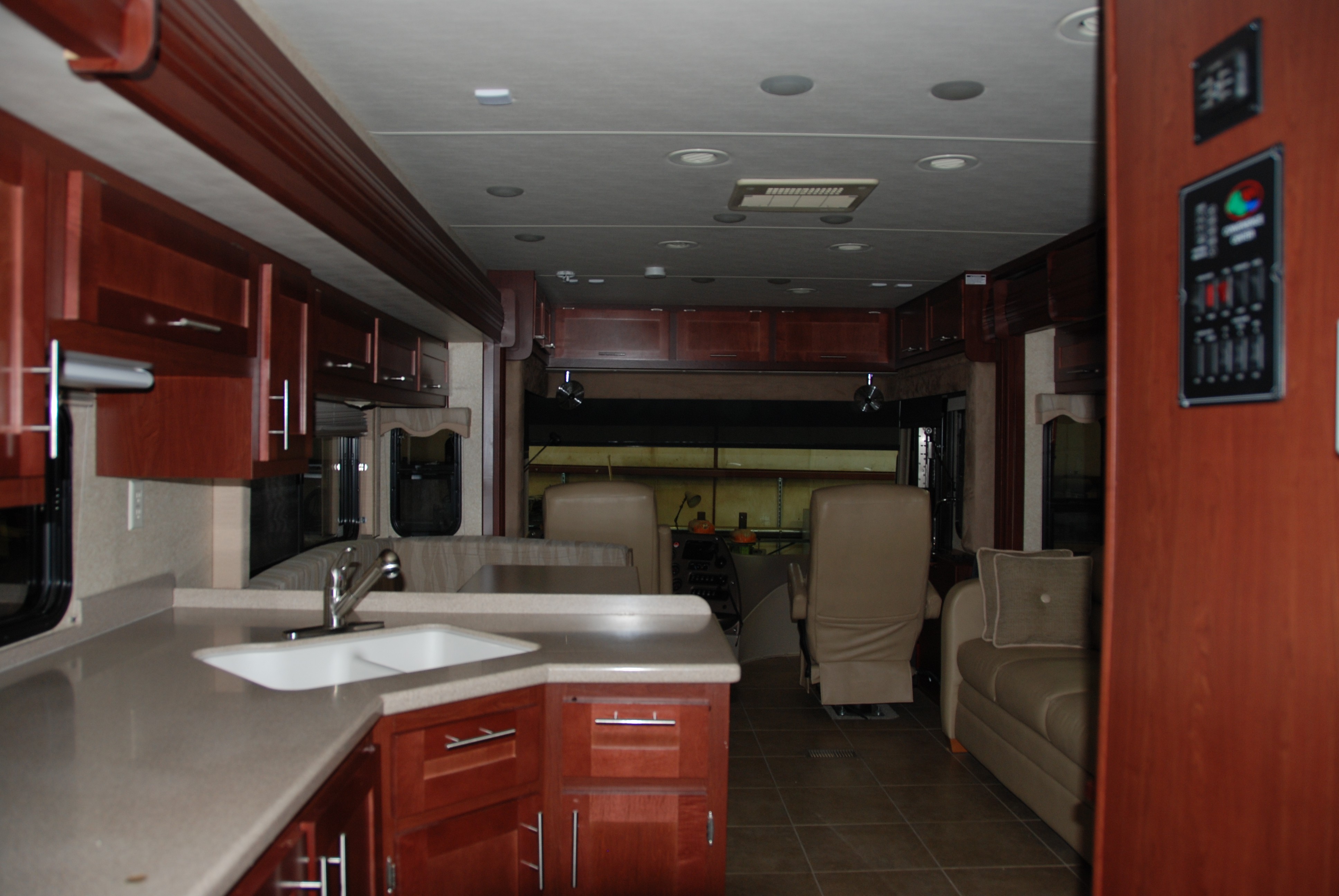 2011 Forest River Berkshire 360FWS - 011