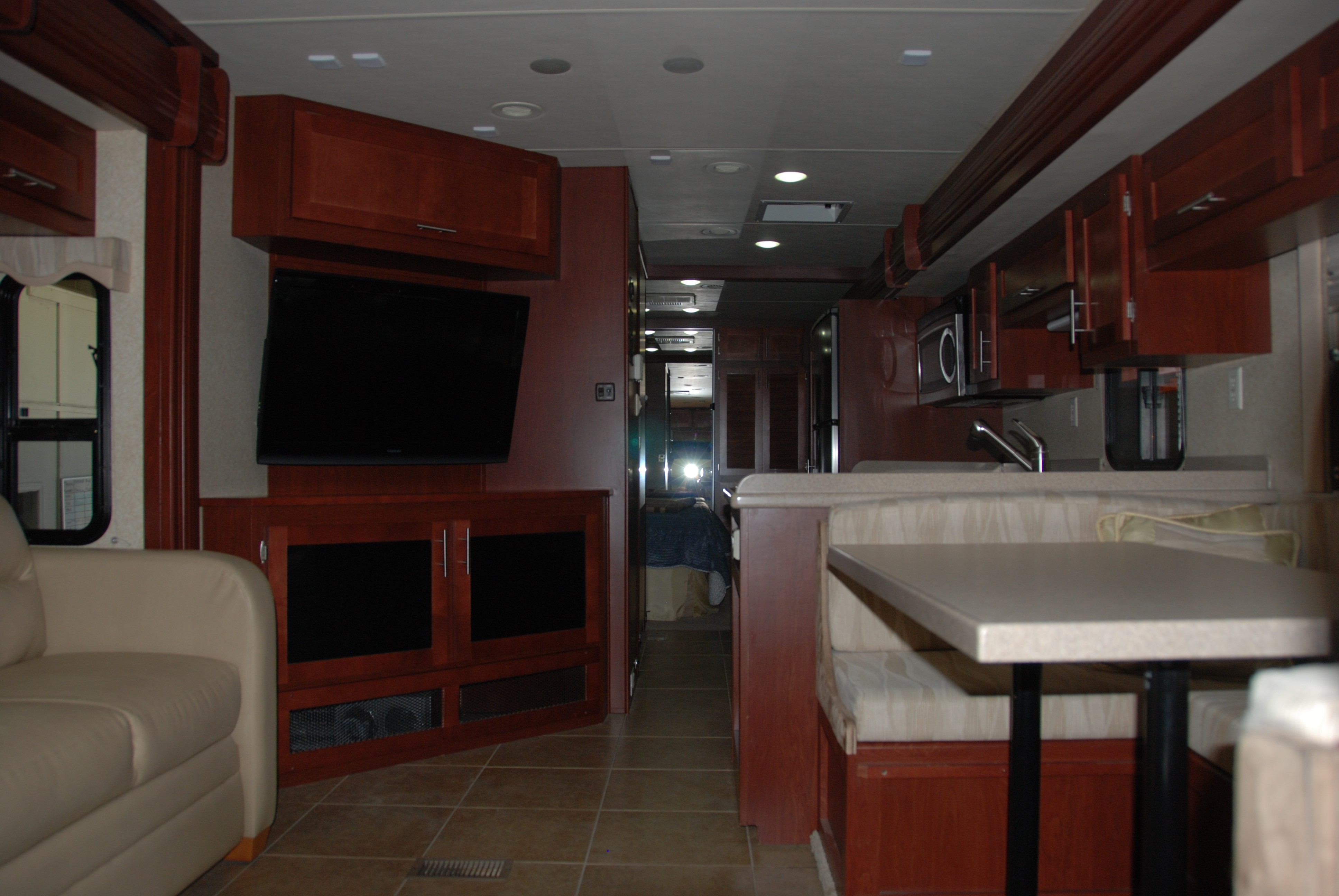 2011 Forest River Berkshire 360FWS - 012