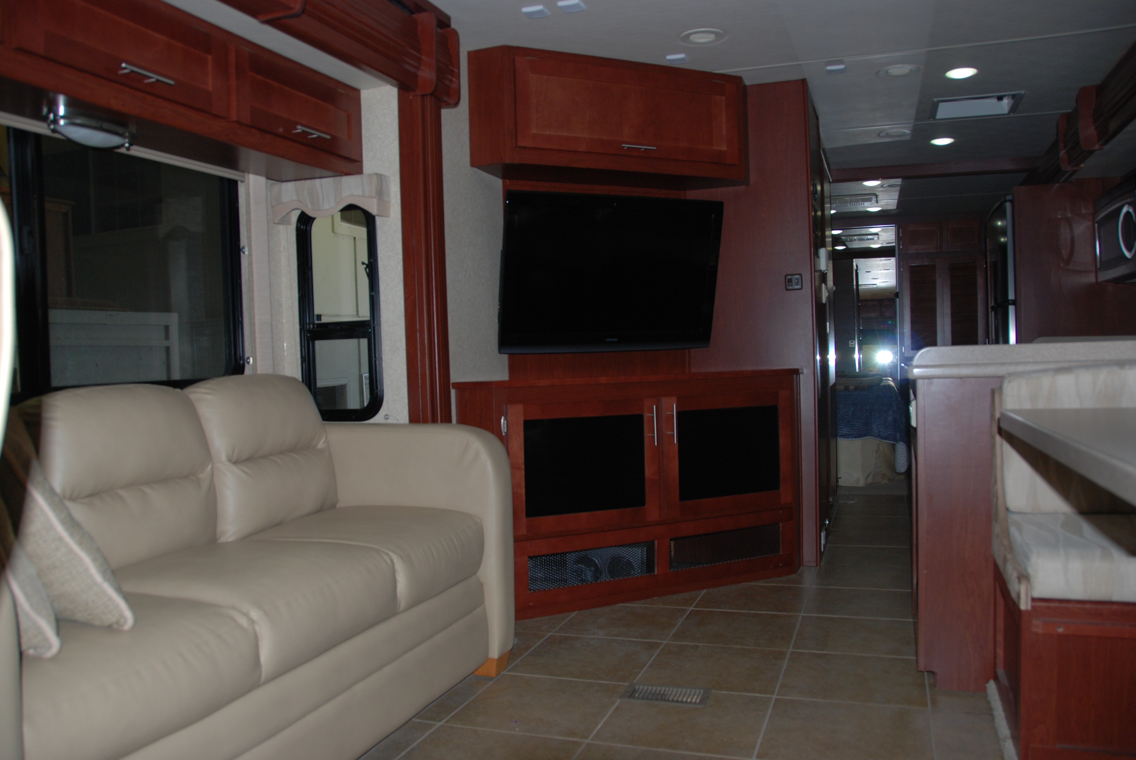 2011 Forest River Berkshire 360FWS - 014