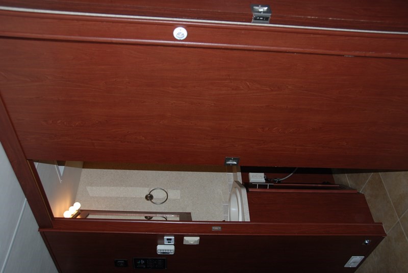 2011 Forest River Berkshire 360FWS - 024