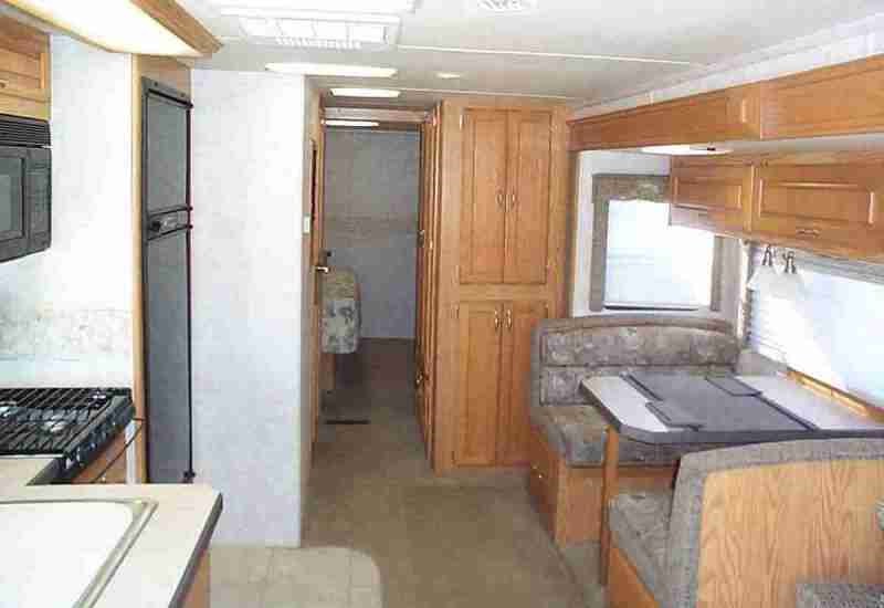 2005 Monaco Monarch SE - 004