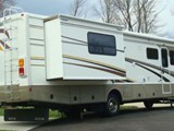 2005 Fleetwood Bounder 35E - 002
