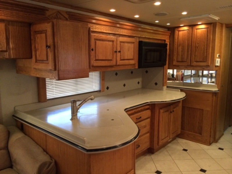 2004 Monaco Executive - 003