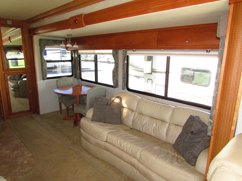 2006 Gulf Stream Tour Master T36 - 009