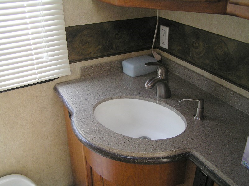 2007 Tiffin Phaeton 40QDH - 014