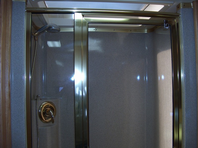 2003 Monaco Dynasty 40 Baroness - 029