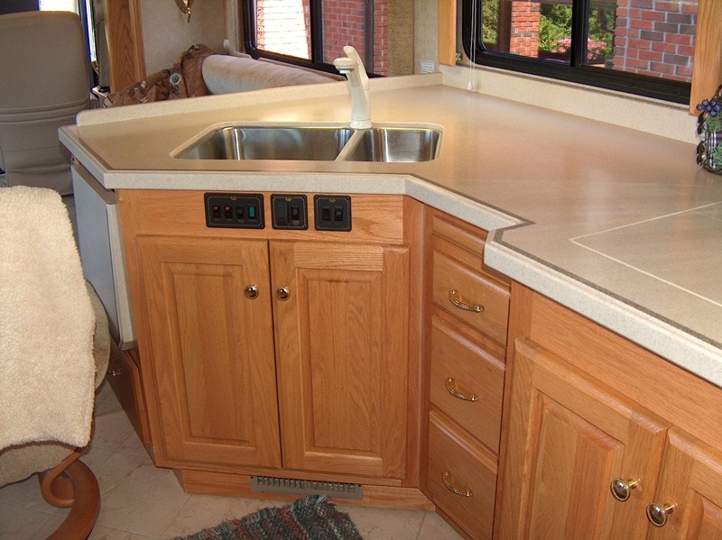 2003 Monaco Dynasty 40 Baroness - 032