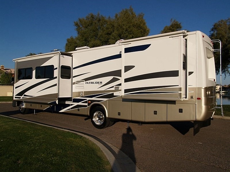 2006 Damon Intruder 378 - 005