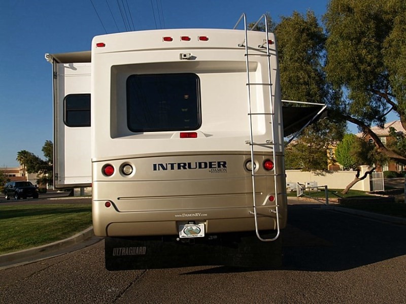 2006 Damon Intruder 378 - 007