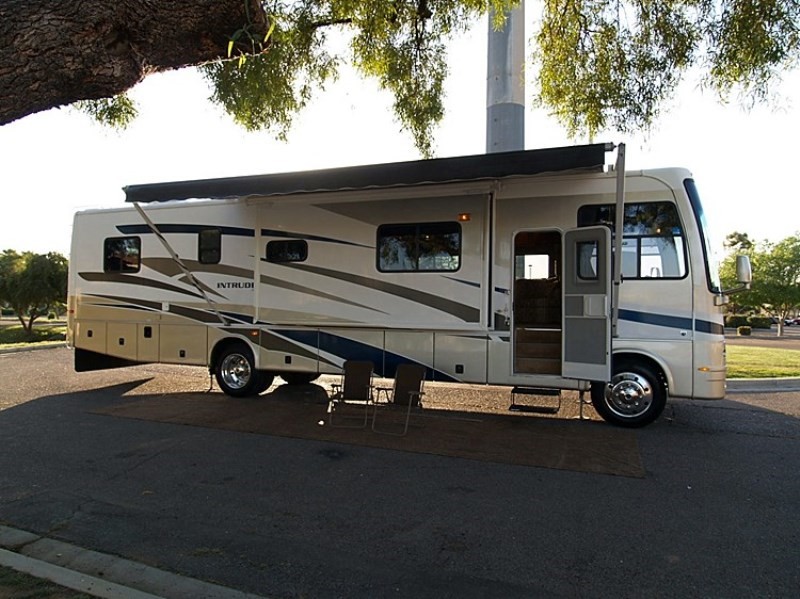 2006 Damon Intruder 378 - 010
