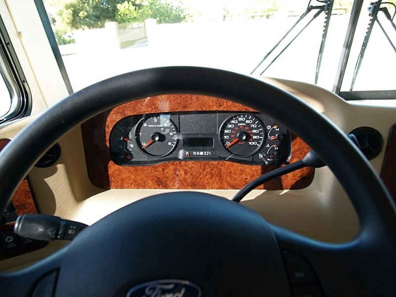 2006 Damon Intruder 378 - 036