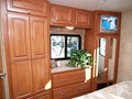 2006 Damon Intruder 378 - 040