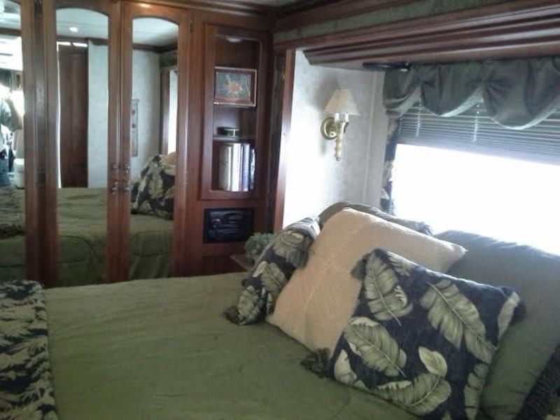 2004 Fleetwood Excursion 39S - 014