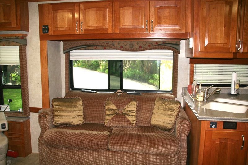 2006 Beaver Monterey 40 Laguna IV - 00125