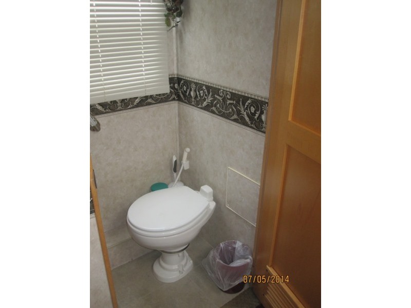 2004 Fleetwood Discovery 39L - 025