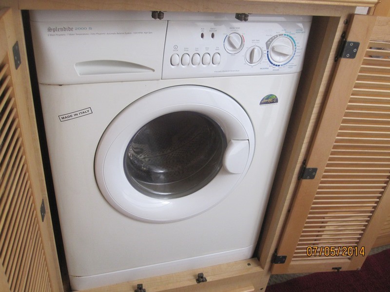 2004 Fleetwood Discovery 39L - 027