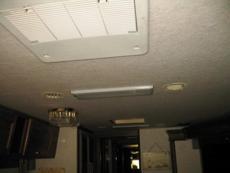 2003 National RV Tradewinds LTC - 075