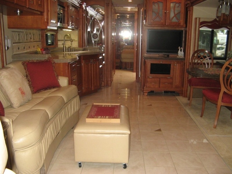 2008 Tiffin Zephyr 45QEZ - 002