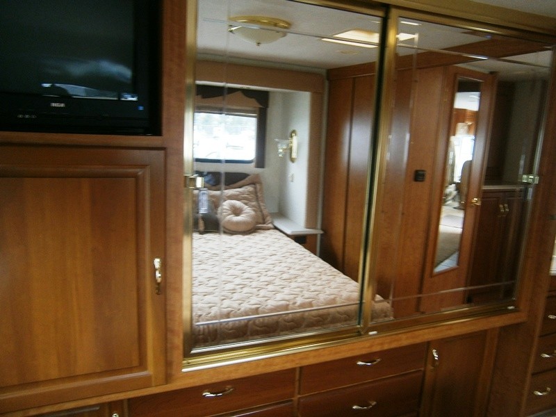 2004 National RV Dolphin LX - 020
