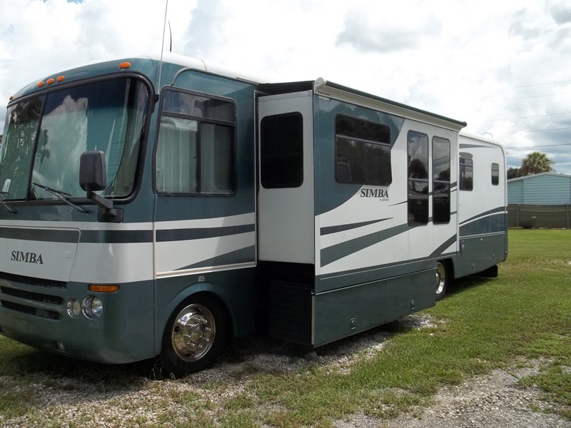 2004 Safari Simba 36DBD - 001
