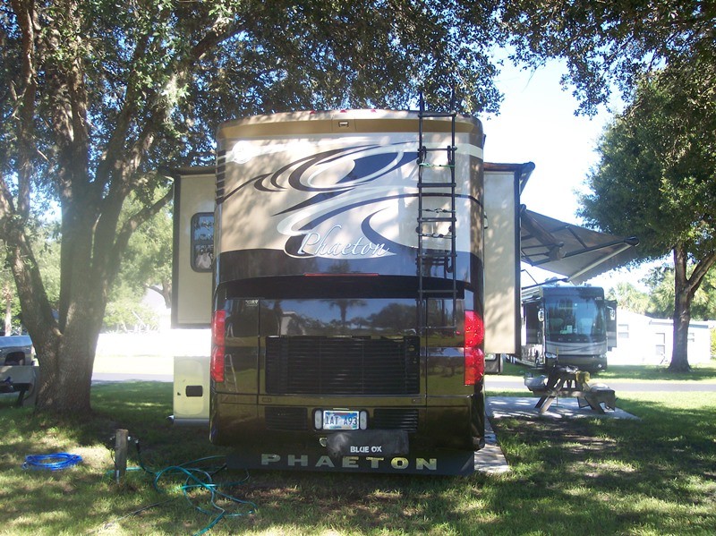 2011 Tiffin Phaeton 40QTH - 006