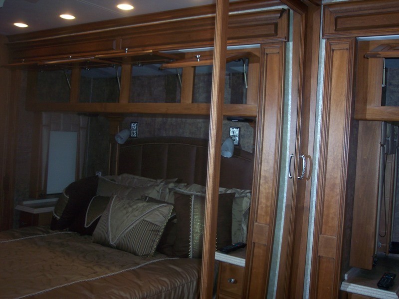 2011 Tiffin Phaeton 40QTH - 040