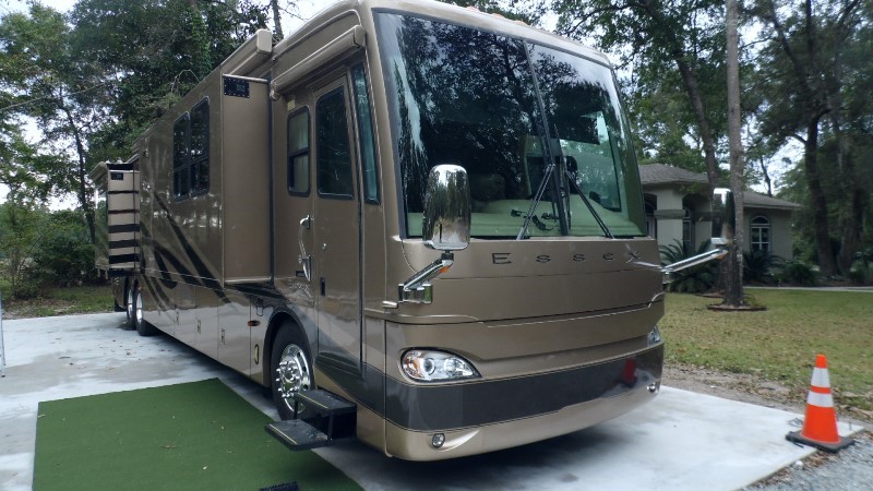 2005 Newmar Essex 4502 - 001