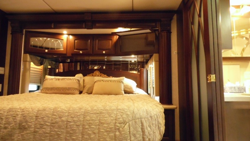 2005 Newmar Essex 4502 - 018