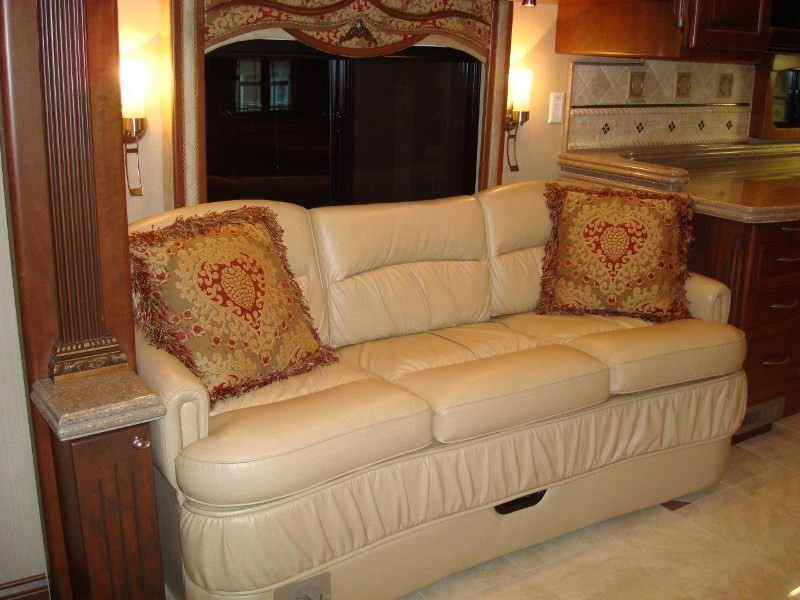 2008 Tiffin Zephyr QEZ - 019