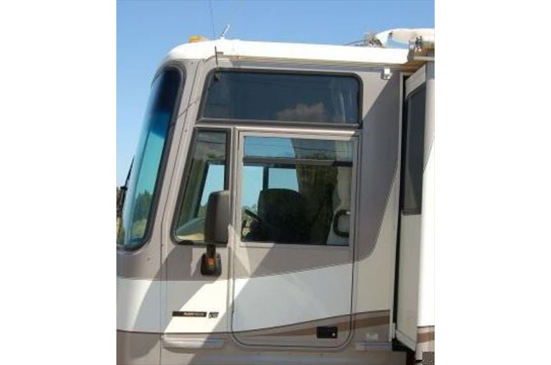 1999 Fleetwood Southwind 32V - 026