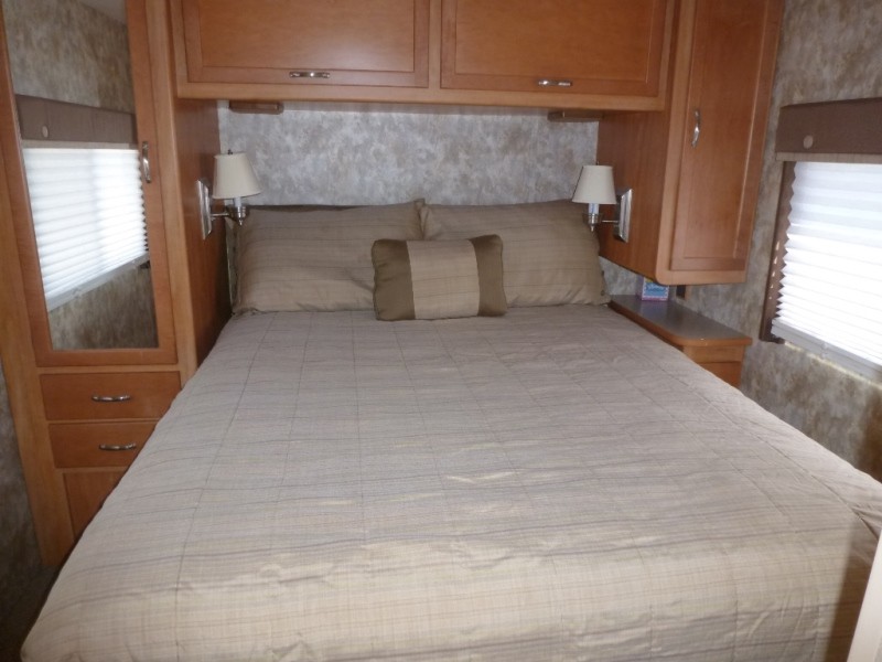 2007 Winnebago Itasca Sunova 30B - 006